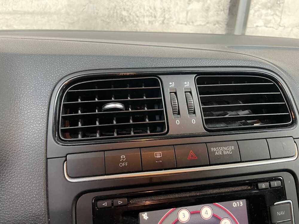  Volkswagen Polo 1.2 Easyline 60hp 2011, 12-SLR-6