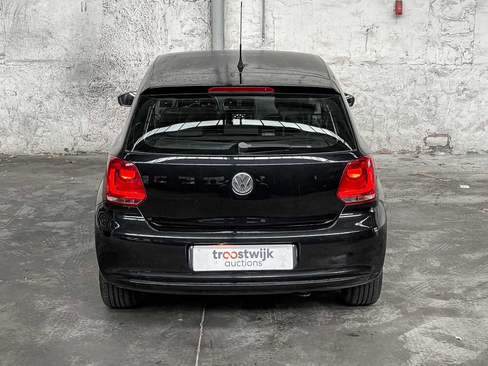  Volkswagen Polo 1.2 Easyline 60hp 2011, 12-SLR-6