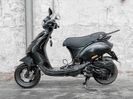 Piaggio Zip 4T, D-841-DD -Scooter-