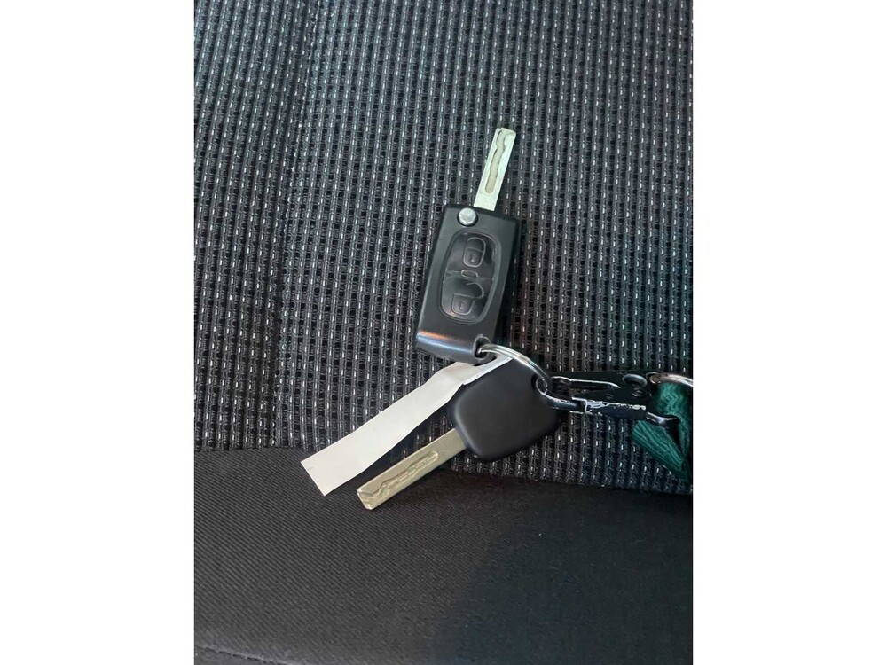 Peugeot 5008 1.6 THP Active 5p. 156PS 2014, 6-TLR-63