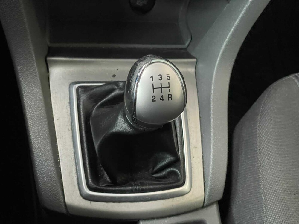  Ford Focus 1.6 Trend 101hp 2008, ZR-800-N