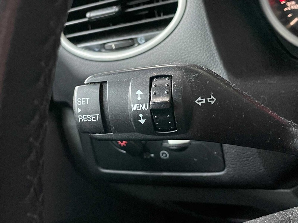  Ford Focus 1.6 Trend 101hp 2008, ZR-800-N