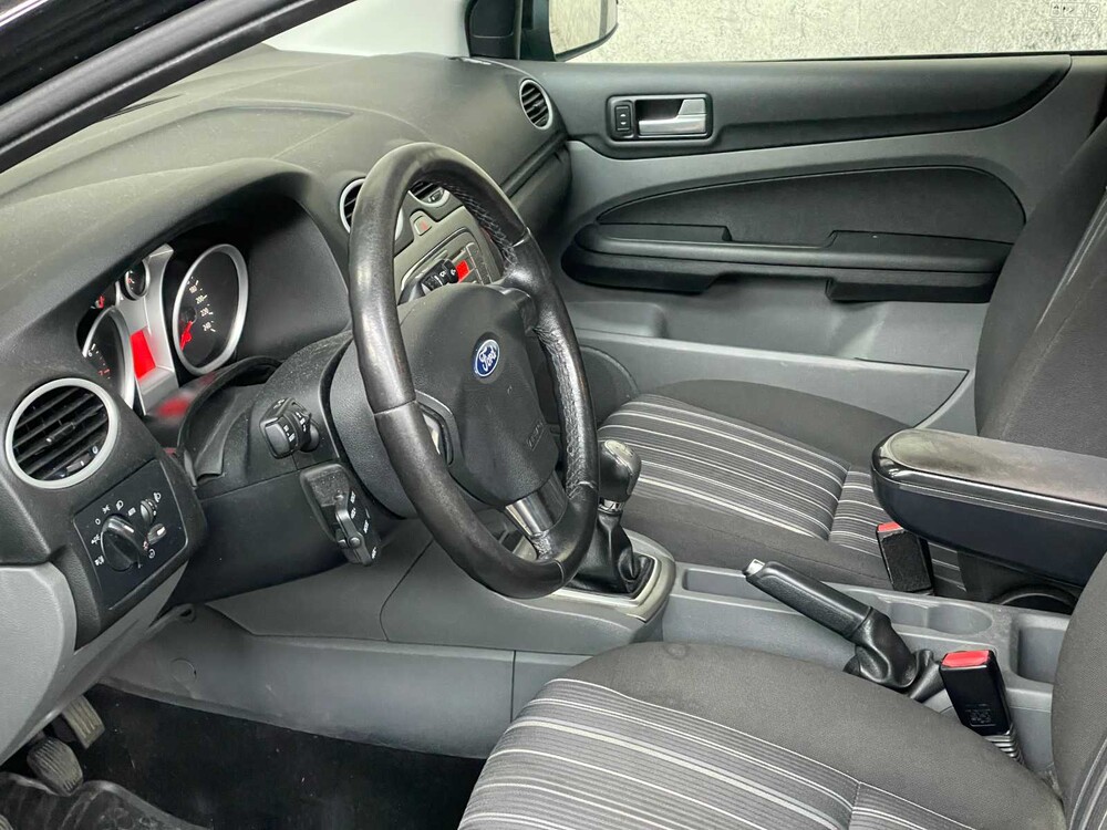  Ford Focus 1.6 Trend 101hp 2008, ZR-800-N