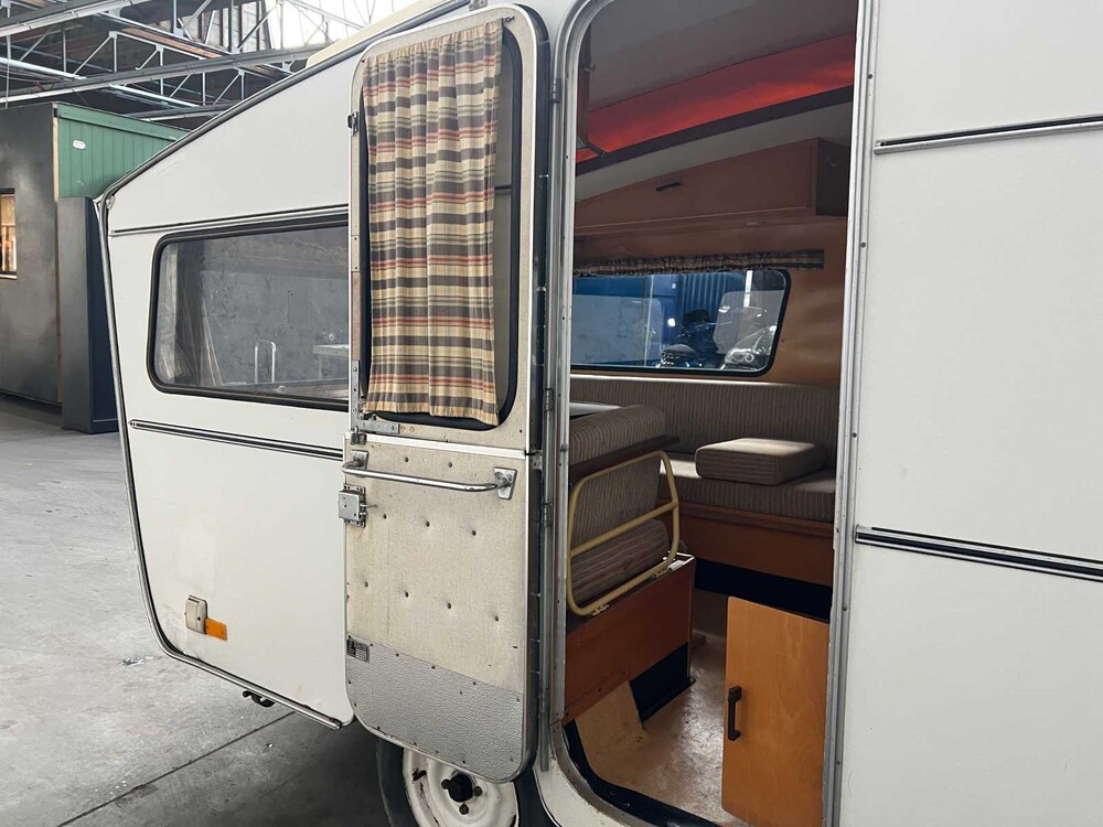 Otton Detectives Caravan