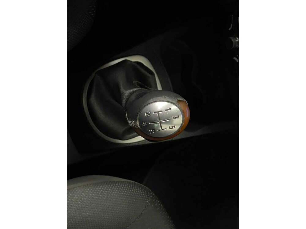 Renault Clio Estate 1.6-16V Dynamique 111hp 2008