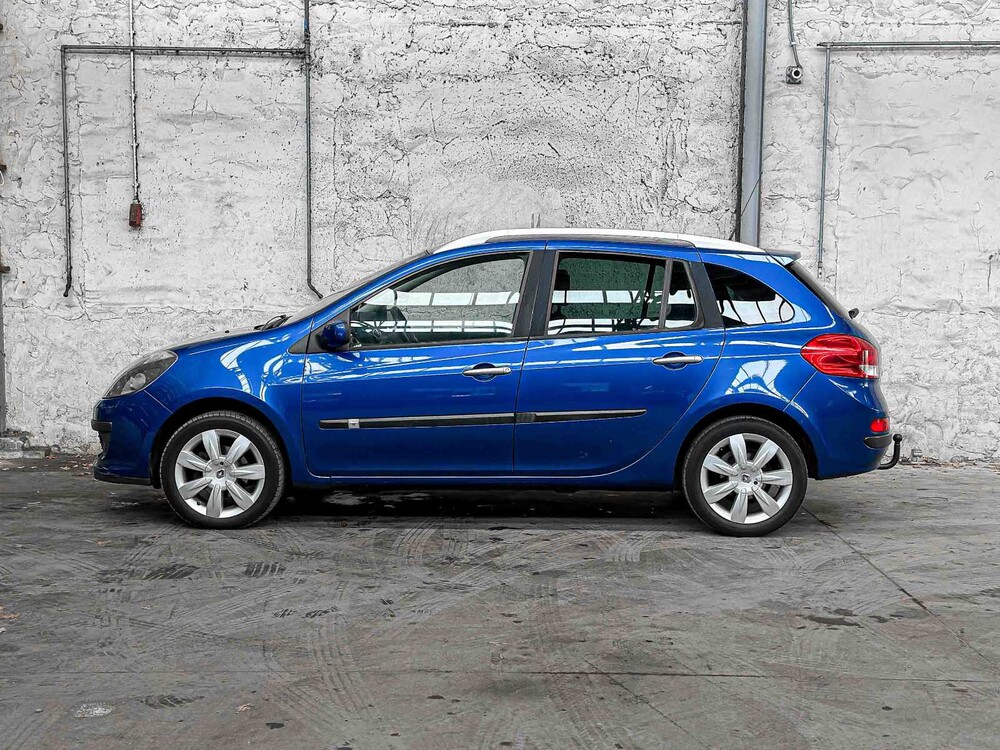 Renault Clio Estate 1.6-16V Dynamique 111hp 2008