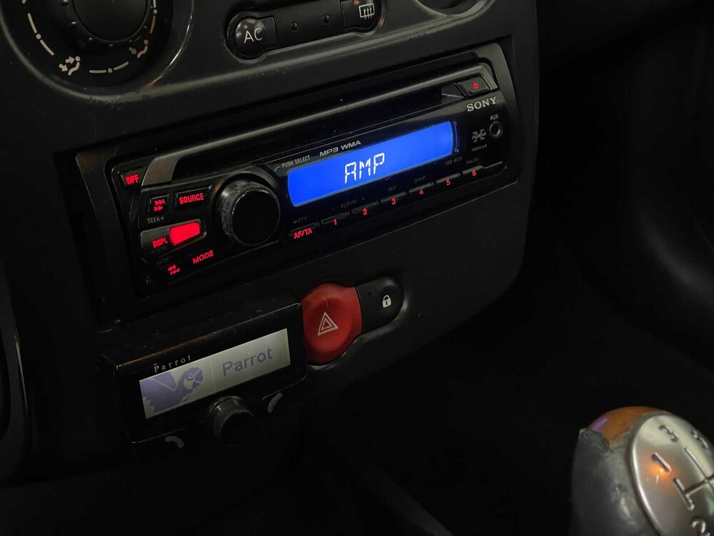 Renault Clio Estate 1.6-16V Dynamique 111hp 2008