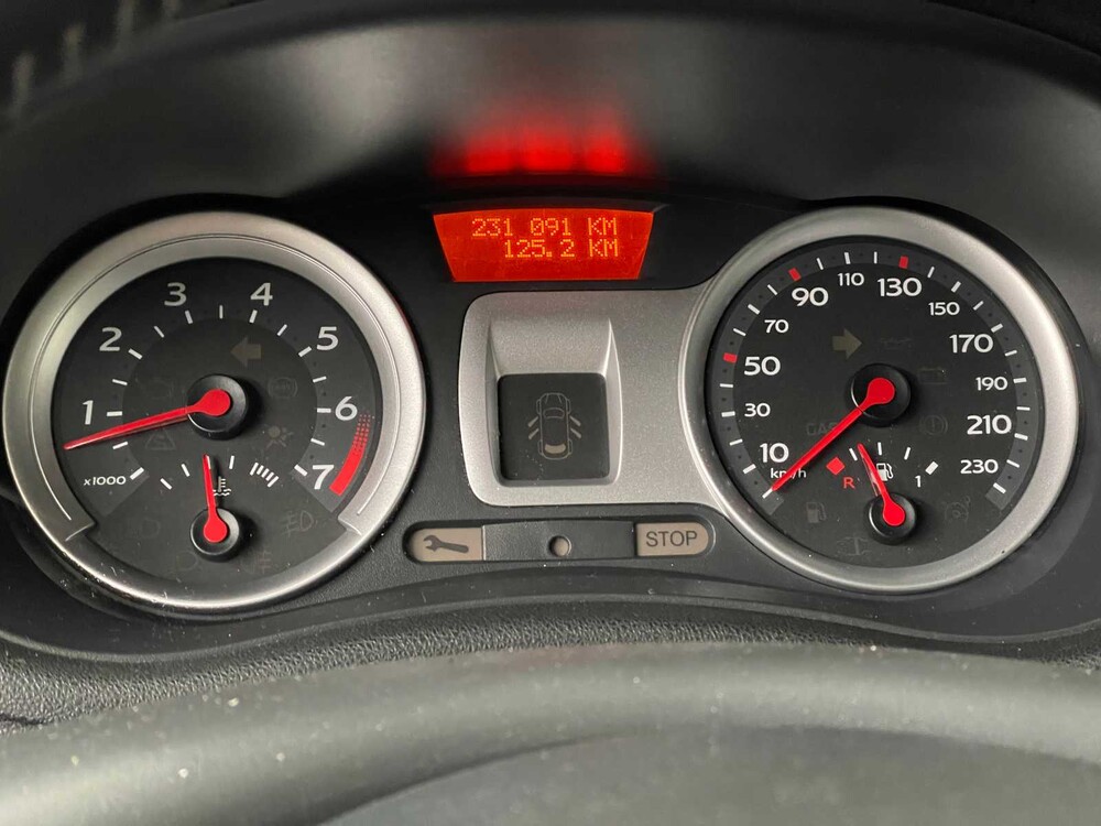 Renault Clio Estate 1.6-16V Dynamique 111hp 2008