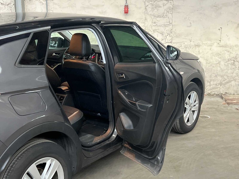 Opel Grandland X 1.2 Turbo Bus. Bsp. 131HP 2020, H-724-HP