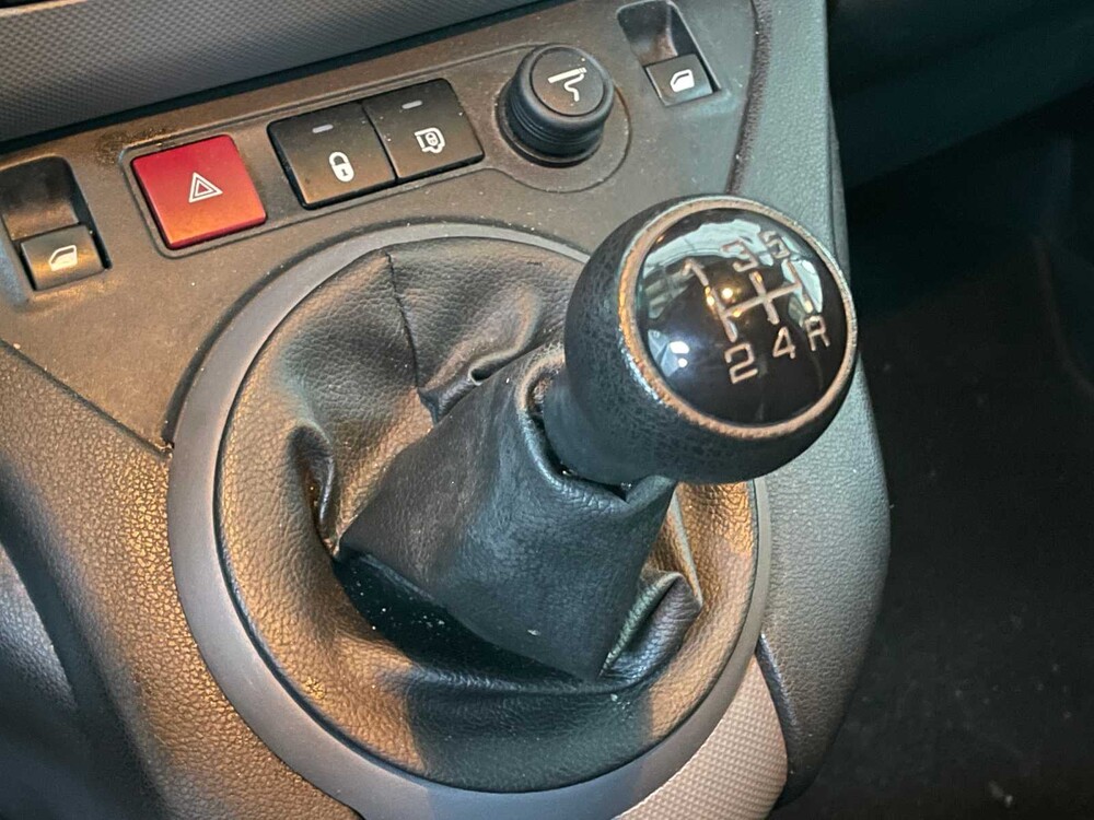 Peugeot Partner 120 1.6 BlueHDi L1PP 99PS 2018, V-273-HK