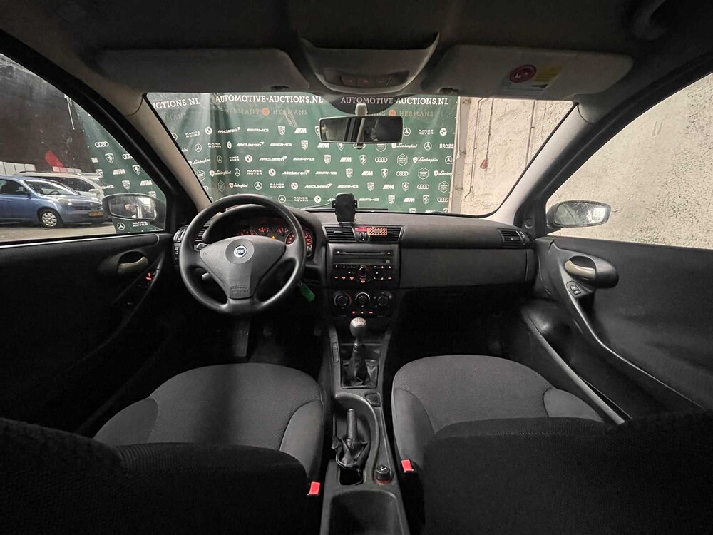 Fiat Stilo 1.2-16V Active 80pk 2003, 76-NK-LB