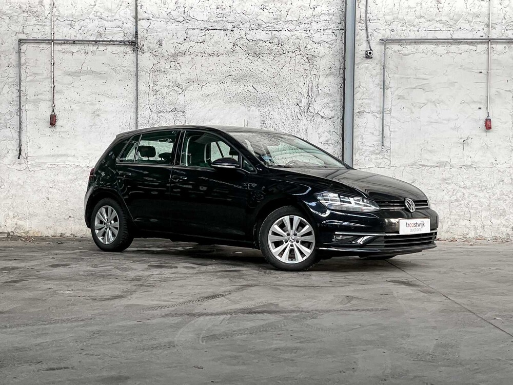 Volkswagen Golf 1.0 TSI CL Bns 116PS 2019, G-854-NF