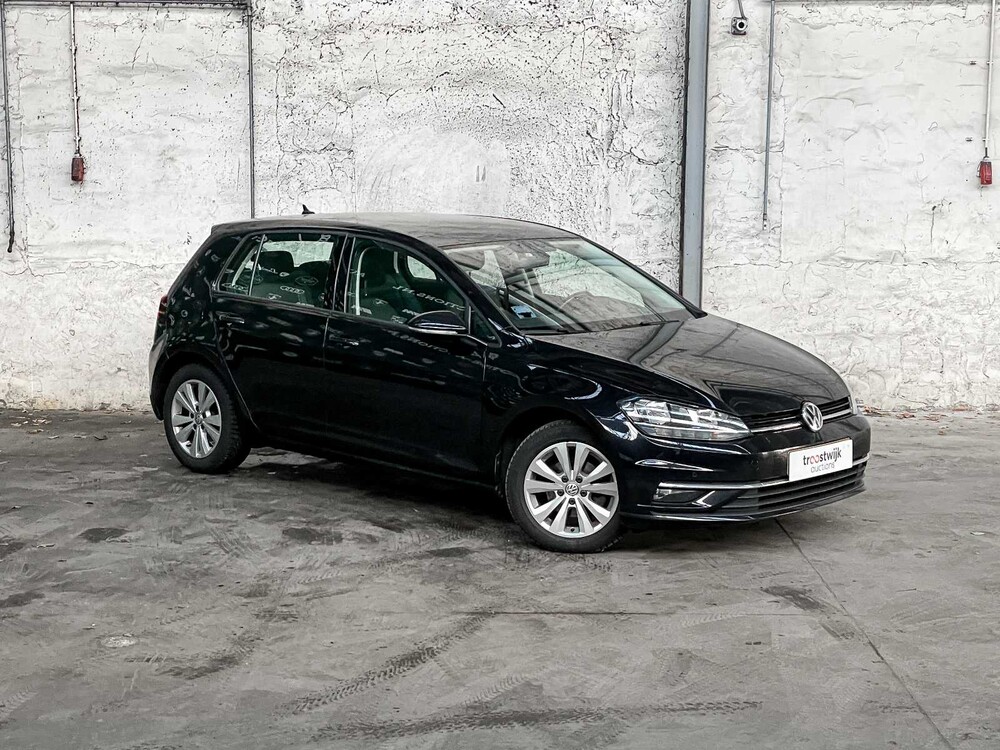 Volkswagen Golf 1.0 TSI CL Bns 116PS 2019, G-854-NF