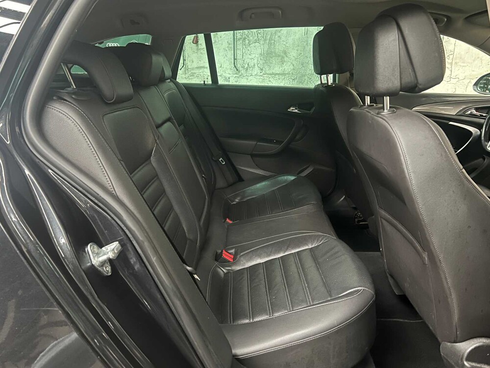 Opel Insignia Sports Tourer 1.6 CDTI Business+ 136hp 2016 (Original-NL), JG-127-J