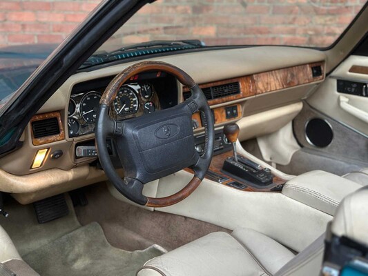 Jaguar XJS 4.0L L6 DOHC 24V 1996