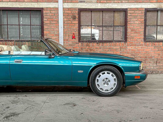 Jaguar XJS 4.0L L6 DOHC 24V 1996