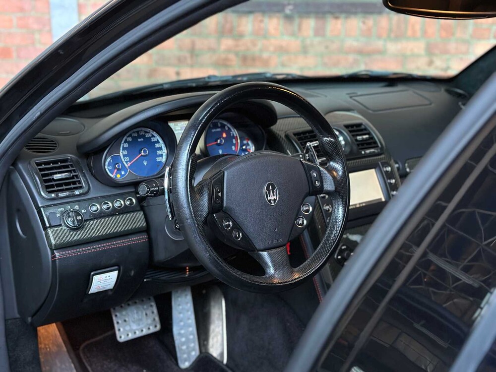 5344! Maserati Quattroporte 4.2 V8 400PS 2006 Youngtimer