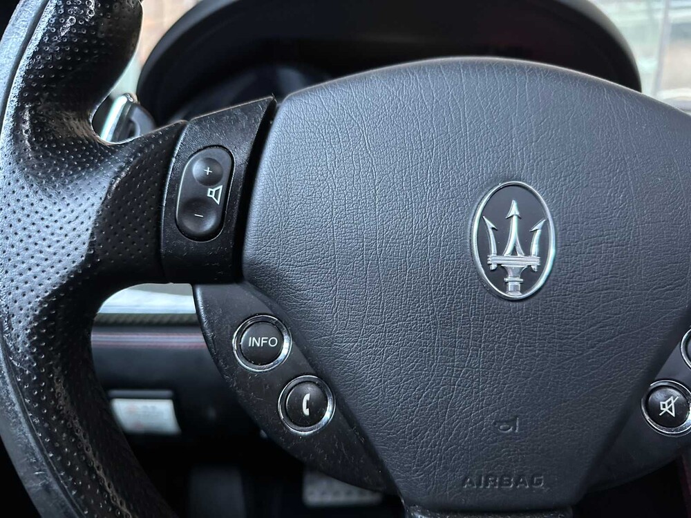 5344! Maserati Quattroporte 4.2 V8 400PS 2006 Youngtimer