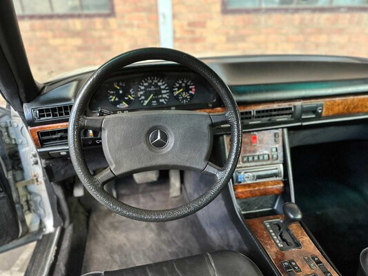 Mercedes-Benz W126 500 SEC 231pk 