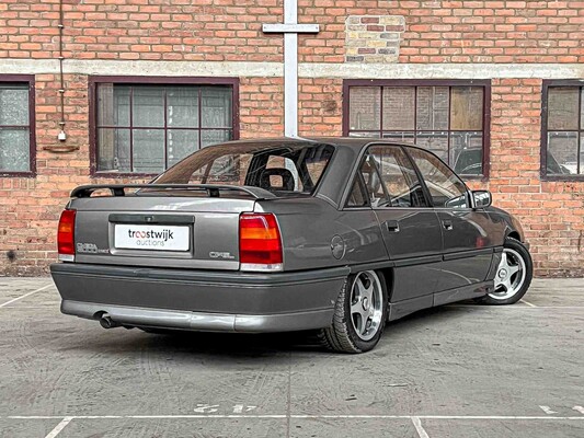 Opel Omega 3000 24v 204pk 1989