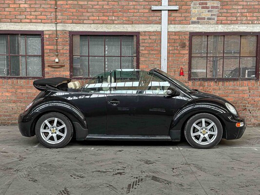 Volkswagen New Beetle Cabriolet 1.6 Highline 102pk 2005, 83-NNF-1 Youngtimer