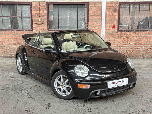 Volkswagen New Beetle Cabriolet 1.6 Highline 102pk 2005, 83-NNF-1 Youngtimer