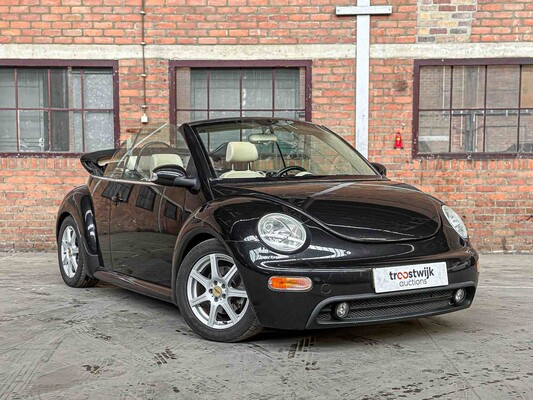 Volkswagen New Beetle Cabriolet 1.6 Highline 102pk 2005, 83-NNF-1 Youngtimer