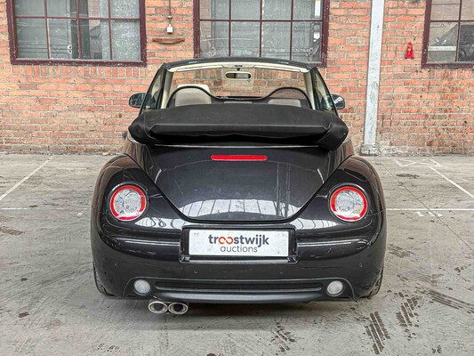 Volkswagen New Beetle Cabriolet 1.6 Highline 102pk 2005, 83-NNF-1 Youngtimer