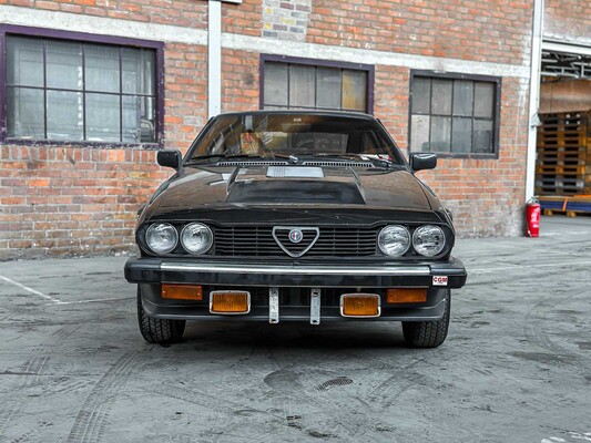 Alfa Romeo Alfetta GTV6 2.5 160pk 1982