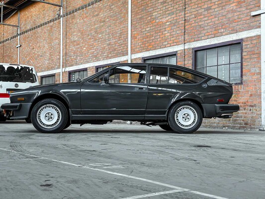 Alfa Romeo Alfetta GTV6 2.5 160pk 1982