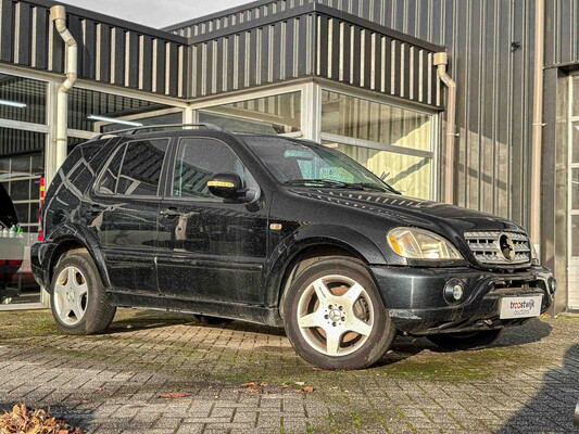 Mercedes-Benz ML55 AMG 5.4 V8 347pk 2000, KD-089-S ML-Klasse