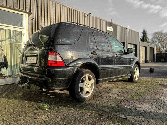 Mercedes-Benz ML55 AMG 5.4 V8 347pk 2000, KD-089-S ML-Klasse