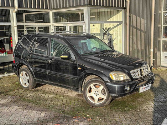 Mercedes-Benz ML55 AMG 5.4 V8 347pk 2000, KD-089-S ML-Klasse