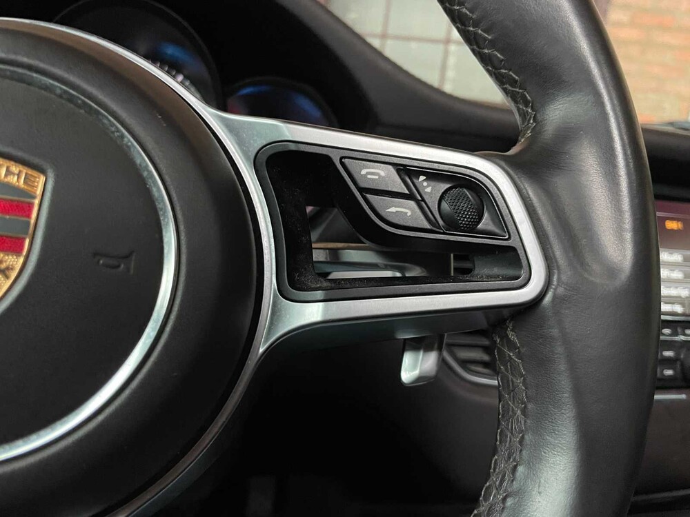 Porsche Macan Turbo 3.6 V6 400pk 2014