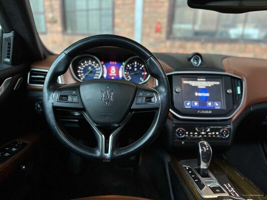 Maserati Ghibli 3.0 V6 D 275pk 2015, 9-ZHH-55