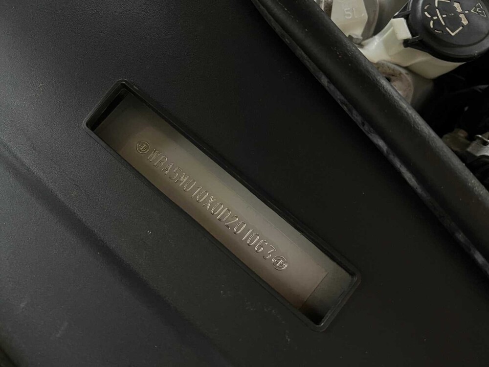 BMW 550xi Gran Turismo M-Sport High Executive 4.4 V8 F07 449pk 2014, 3-SXD-67