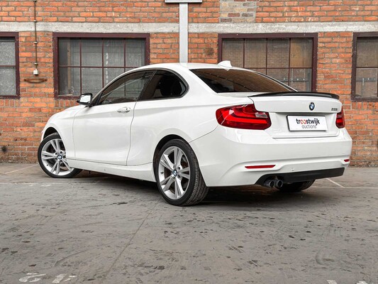 BMW 228i High Executive F22 245PS 2015 2er Coupé, H-545-VJ