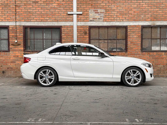 BMW 228i High Executive F22 245hp 2015 2 Series Coupe, H-545-VJ