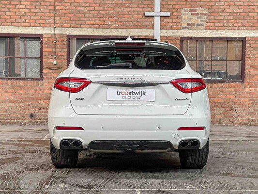 Maserati Levante SQ4 3.0 V6 424PS 2017