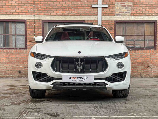 Maserati Levante SQ4 3.0 V6 424PS 2017