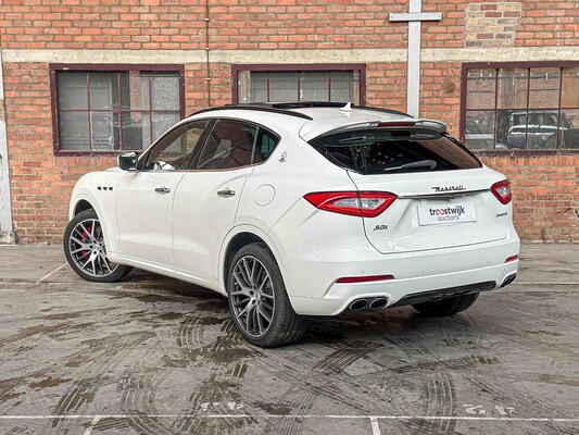 Maserati Levante SQ4 3.0 V6 424PS 2017