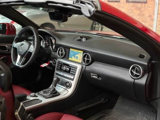 Mercedes-Benz SLK350 AMG 3.5 V6 306pk 2012 SLK-Klasse 