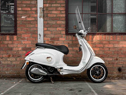 Vespa Sprint 4T, F-130-XZ Bromscooter Scooter