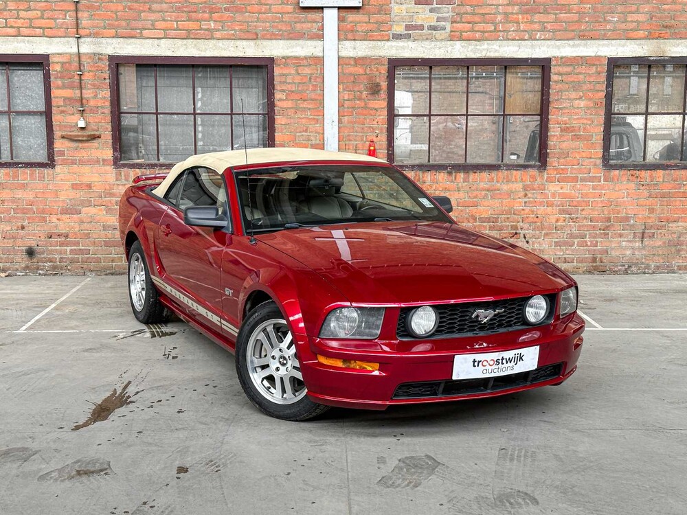 Ford Mustang GT Cabriolet 4.6 V8 305PS 2006 Youngtimer