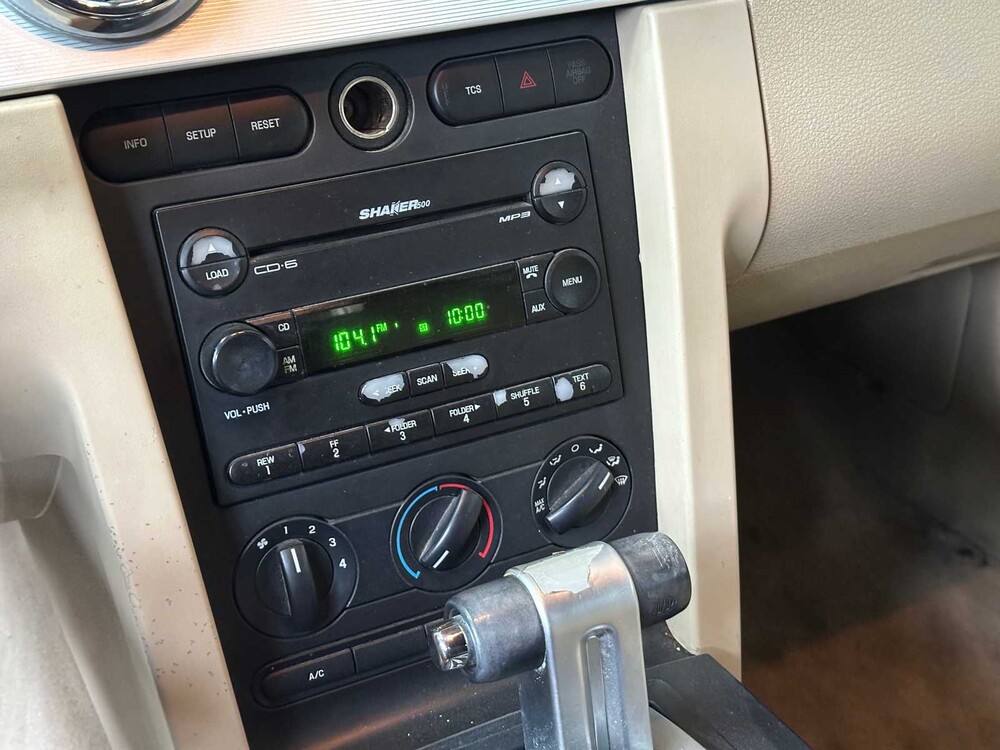 Ford Mustang GT Cabriolet 4.6 V8 305PS 2006 Youngtimer