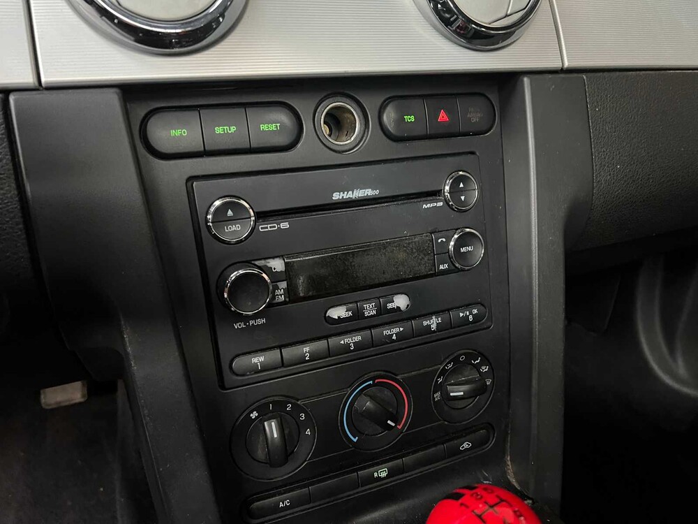 Ford Mustang GT 4.6 V8 MANUAL 315pk 2009