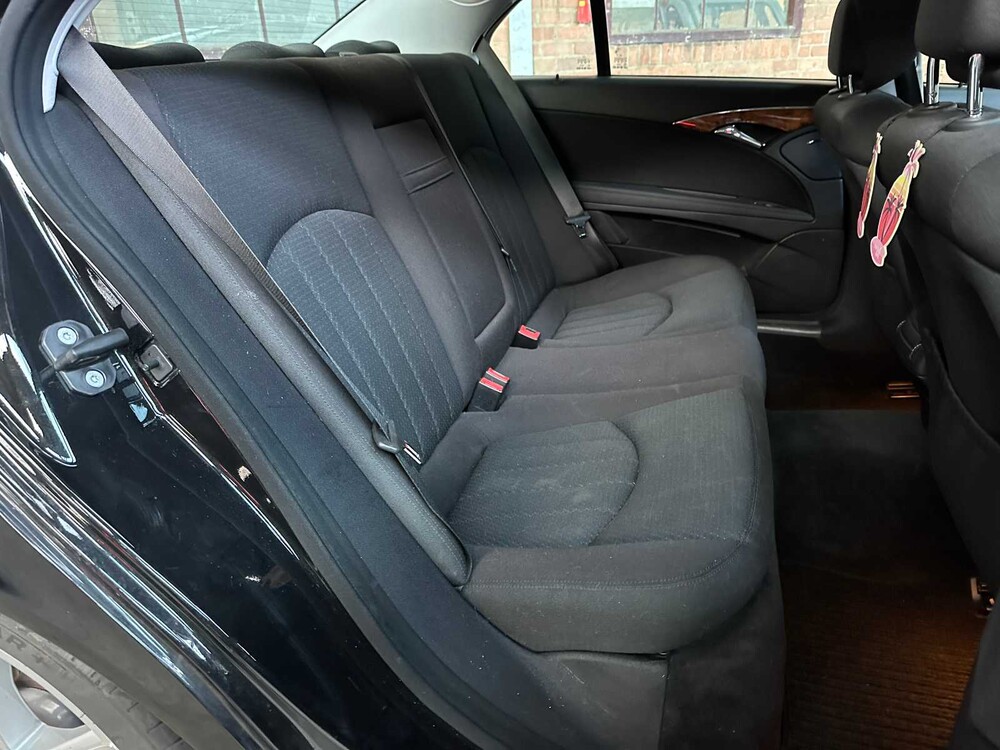 Mercedes-Benz E280 3.0 V6 Classic (Facelift) 231pk 2007 E-klasse, N-989-RF Youngtimer