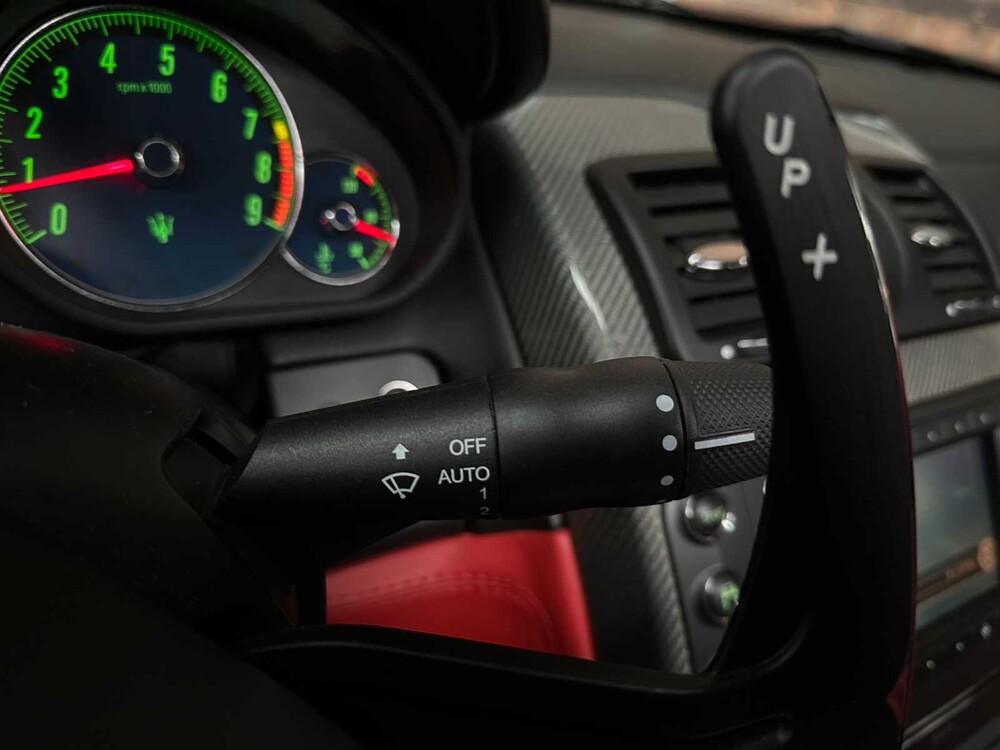 Maserati Quattroporte 4.7 V8 440PS Sport GTS '63.000km' 2010