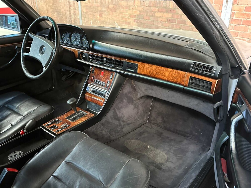 Mercedes-Benz W126 500 SEC 231hp 