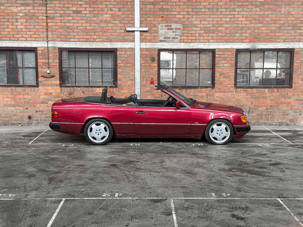 Mercedes-Benz 300 CE-24 Cabriolet 124 1993 E-Class